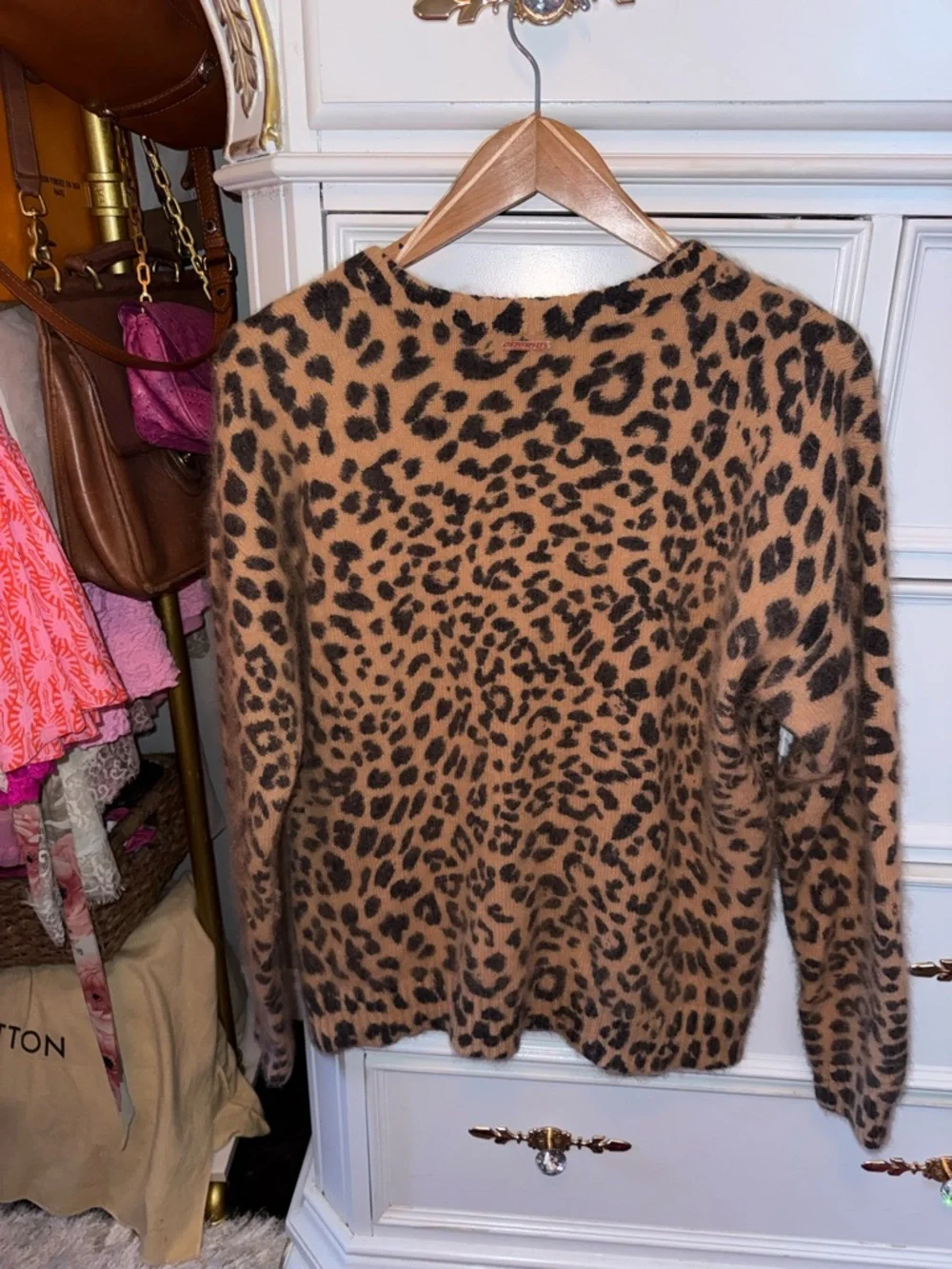 Michael Kors Leopard Print V-Neck Angora Rabbit Hair Sweater - Brown & Black